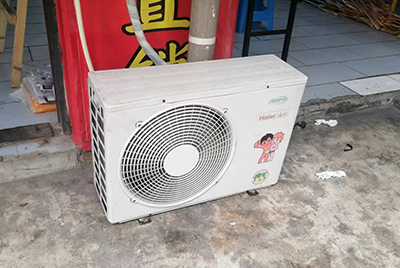 八宿空调突然不制冷只吹自然风怎么办？